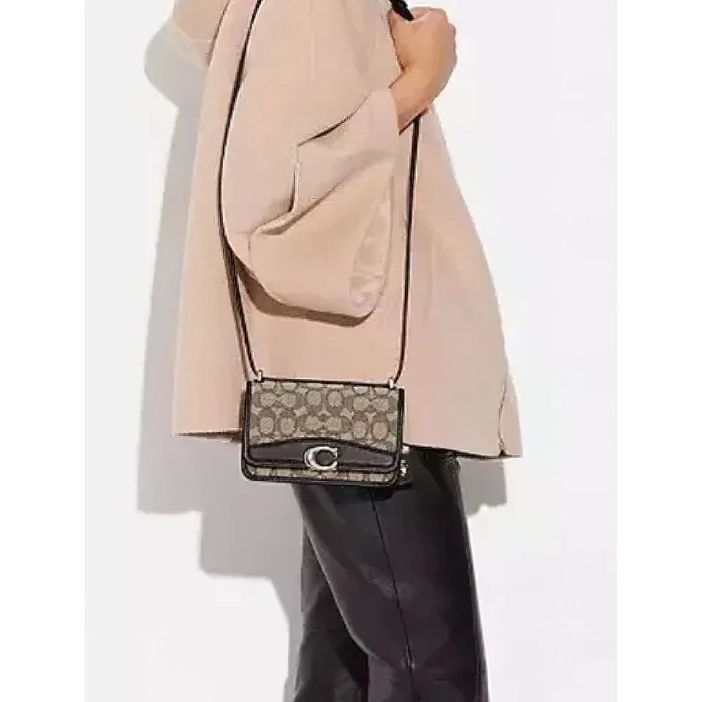 Coach Bandit Signature Shoulder Bag Cocoa Black OS